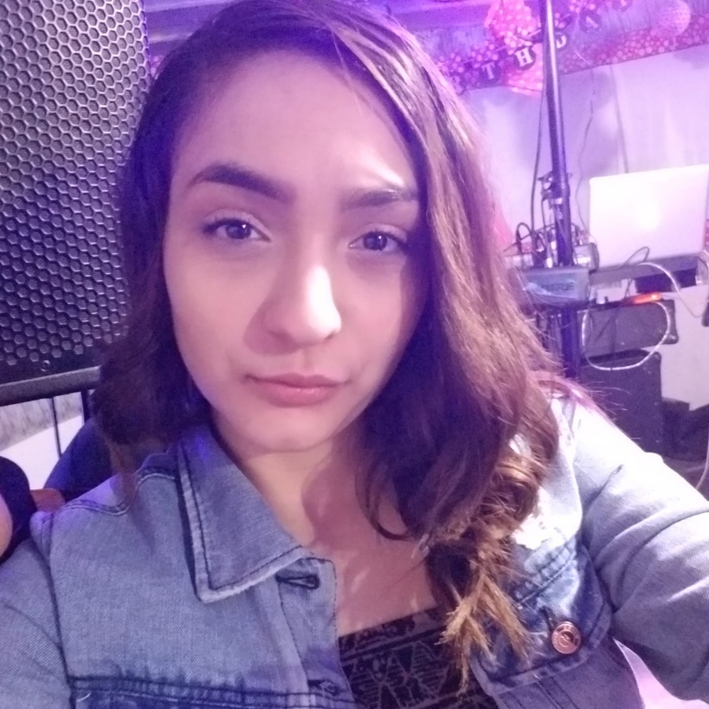 Meet your Posher, Mayda